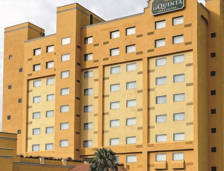 Edifican hotel La Quinta Inn en Apodaca