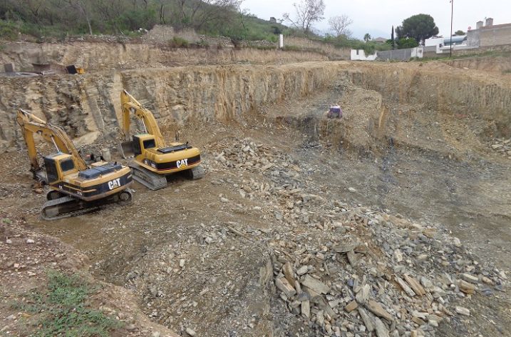 Inicia construcción de complejo comercial de 4 mil m2