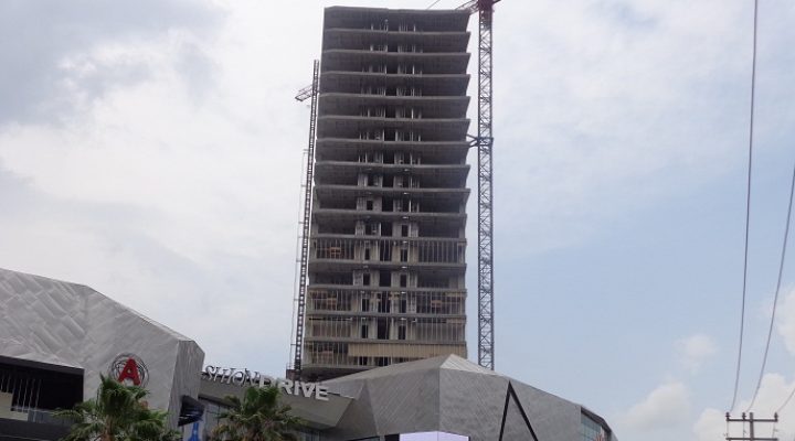 Finaliza estructura de hotel Real Inn en Lázaro Cárdenas
