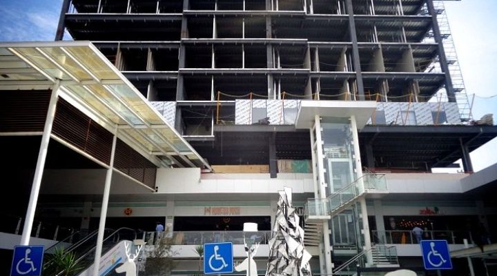 Avanza construcción de hotel en Distrito Tec