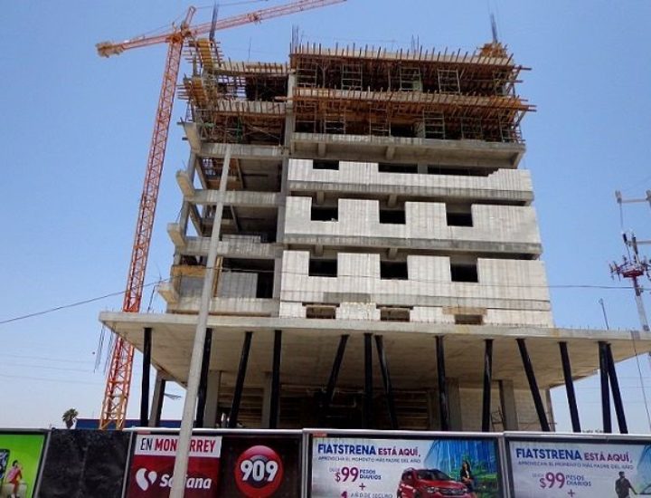 Llega al 50 por ciento construcción de hotel en Apodaca