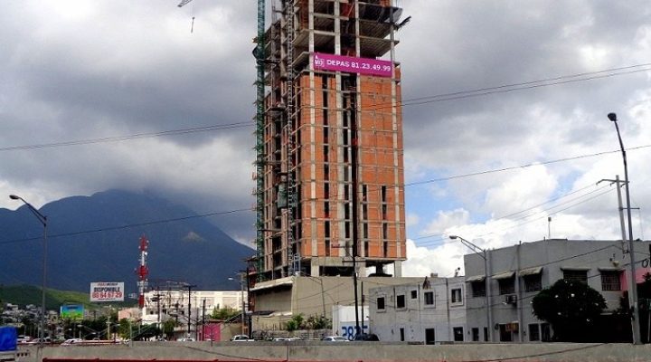 Inicia fase de acabados torre de ‘depas’ en zona Mitras
