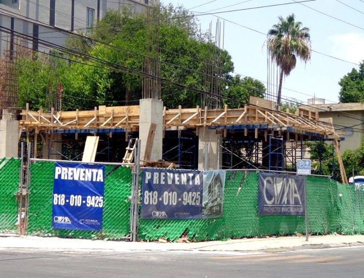 Levantan edificio de uso múltiple en San Pedro