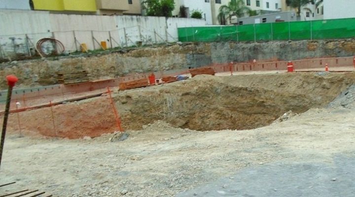 Inicia excavación de proyecto de oficinas en zona Cumbres