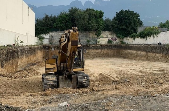 Ejecutan excavación para proyecto multiusos en San Pedro