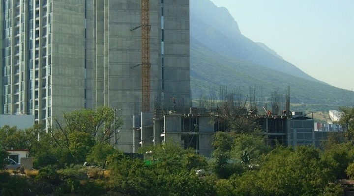 Emerge nueva torre de vivienda vertical en La Huasteca