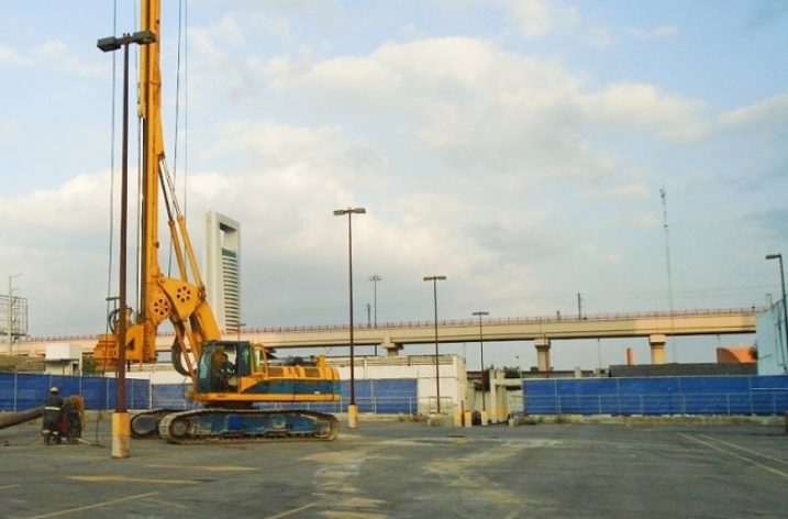 Construirán torre de uso mixto de 27 niveles; inician trabajos