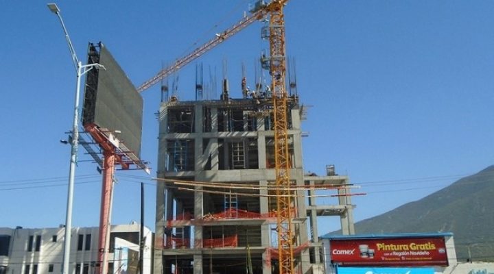 Avanza fase estructural de edificio de vivienda al sur de MTY