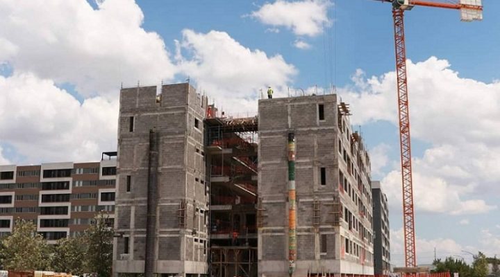 Finalizan fase estructural de torre habitacional en San Nicolás