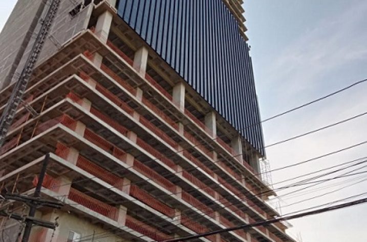 Alcanza 43% de avance obra de rascacielos en Par Vial