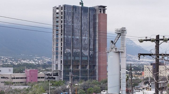 Alistan culminación de edificio corporativo en Blvd. Díaz Ordaz