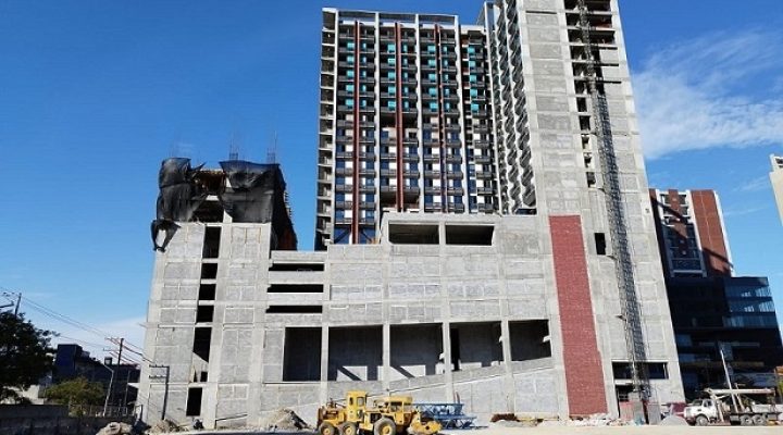 Levantan nueva ‘cara’ de edificio multiusos en el Centro regio