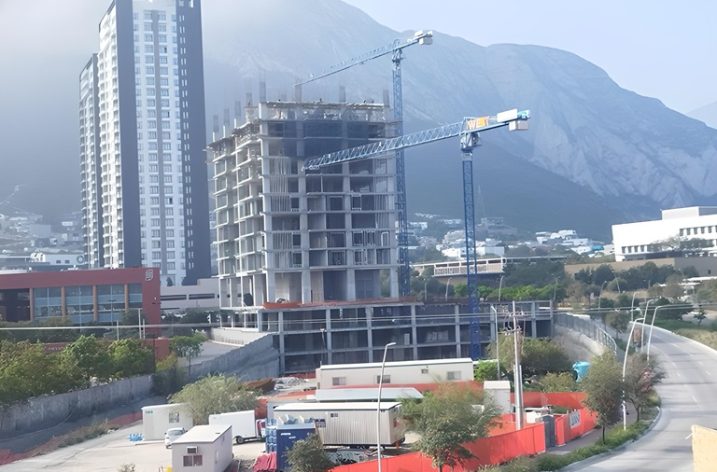 Acelera ascenso estructural de Torre I (de III) en La Huasteca