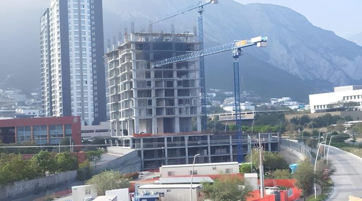 Acelera ascenso estructural de Torre I (de III) en La Huasteca
