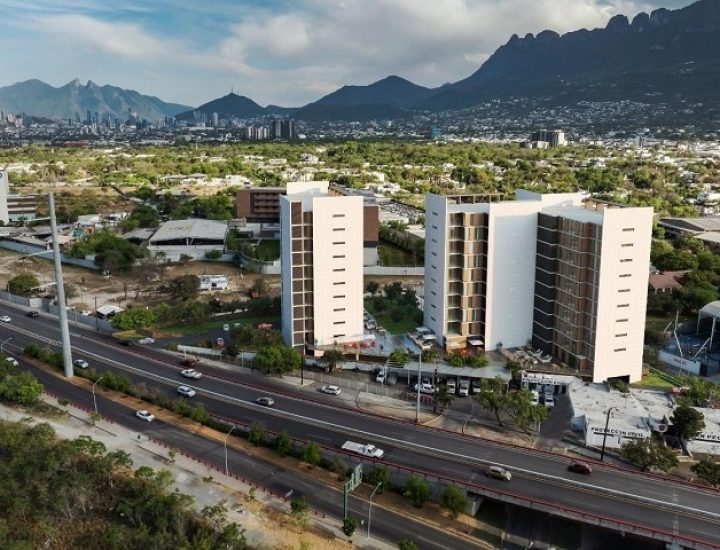 ¡A capella! Erigen sofisticado complejo junto a inmueble histórico